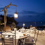 Otel Lisca Bianca 4*