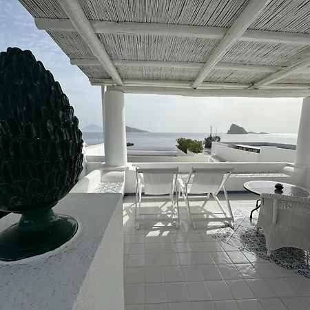 Lisca Bianca Hotel 4*