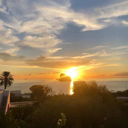 Lisca Bianca Hotel 4*
