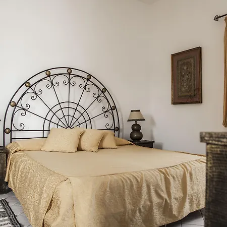 Hotel Lisca Bianca 4*