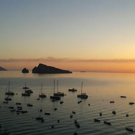 Lisca Bianca Hotel 4*