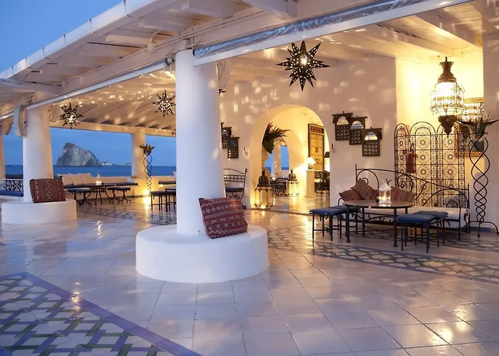 Lisca Bianca Hotel 4*