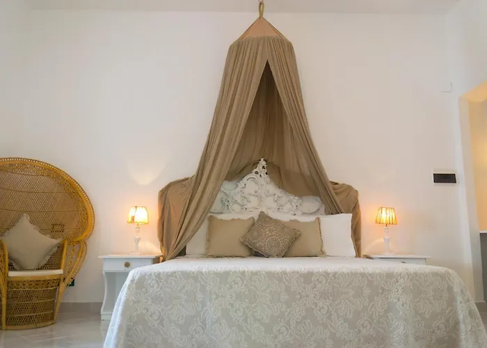 Lisca Bianca 4*